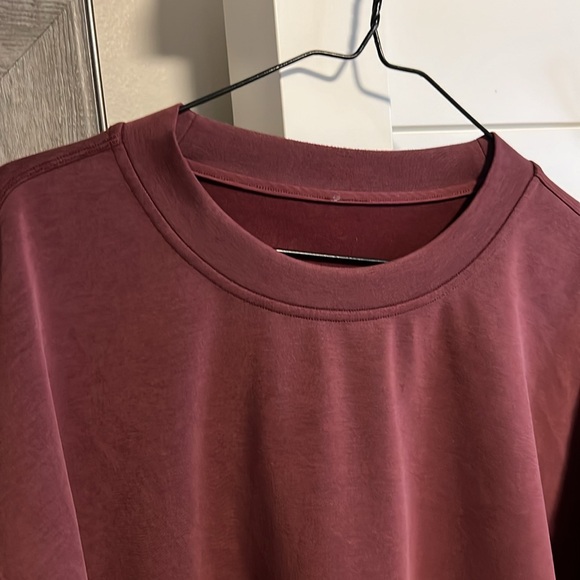 Lululemon Softstreme Perfectly Oversized Cropped Crew - Picture 6 of 6
